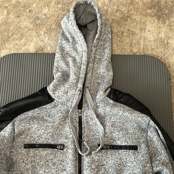 Men - Picture 2 of 5